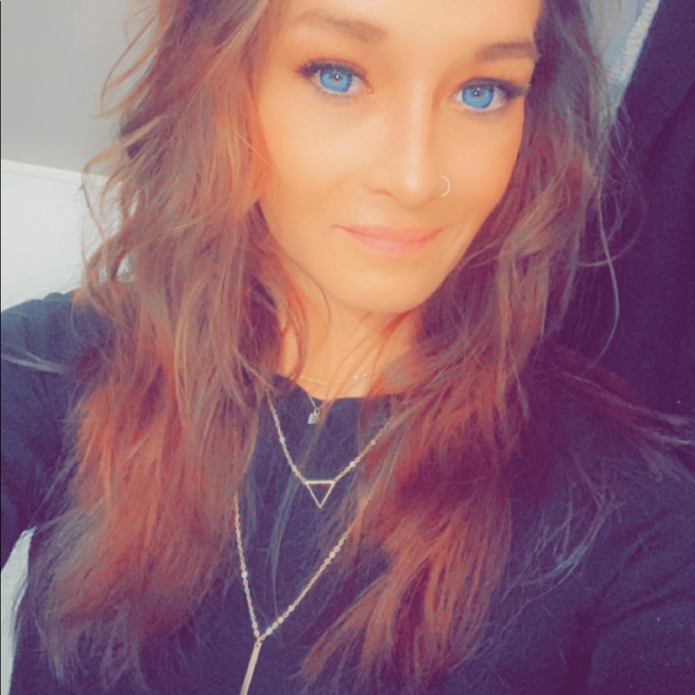 👑
